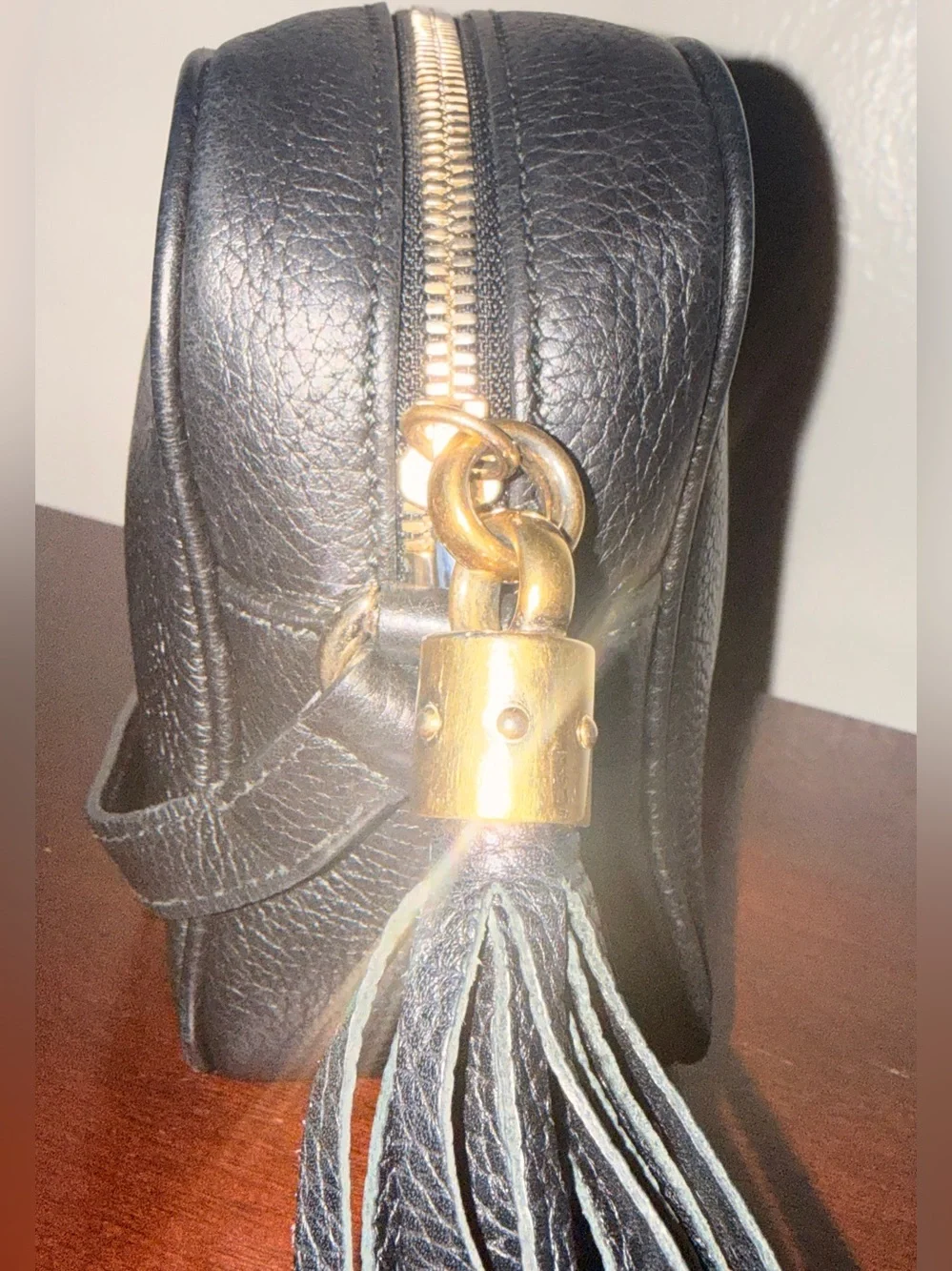 Gucci Black Soho Leather Disco Bag with Tassel - Picture 5 of 15
